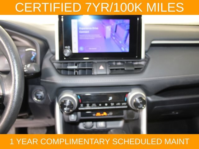 Used 2025 Toyota RAV4 XLE AWD/4WD image 25