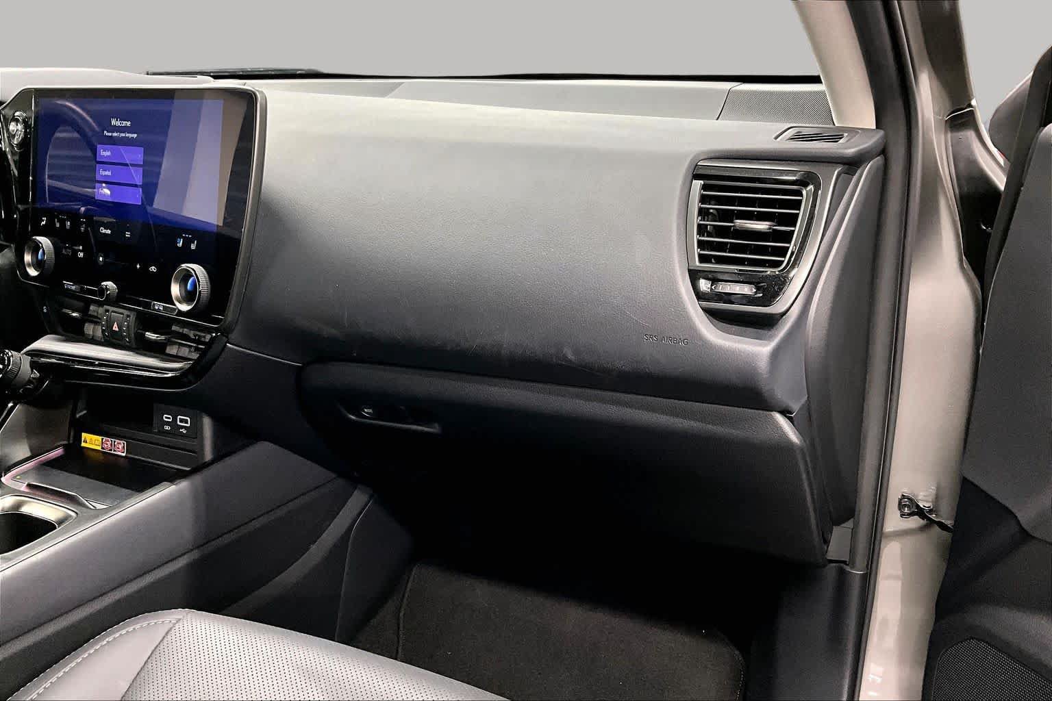 Used 2024 Lexus NX 350h AWD w/ Vision Package image 19
