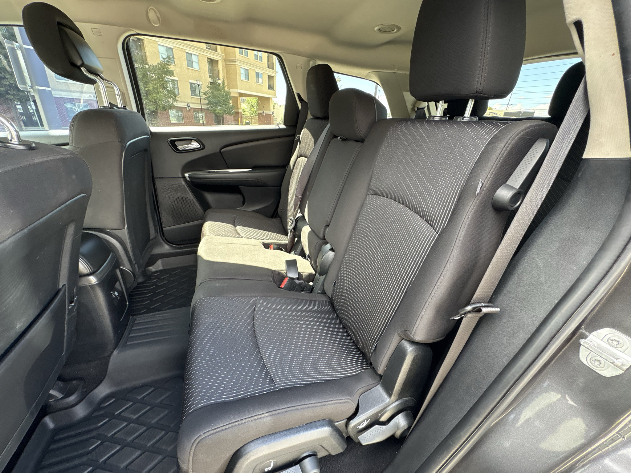 Used 2017 Dodge Journey SXT w/ Premium Group FWD image 17