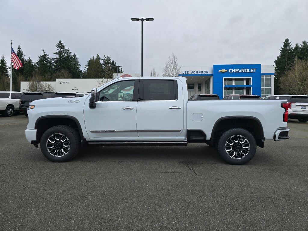 New 2026 Chevrolet Silverado 2500 High Country w/ High Country Premium Package AWD/4WD image 2