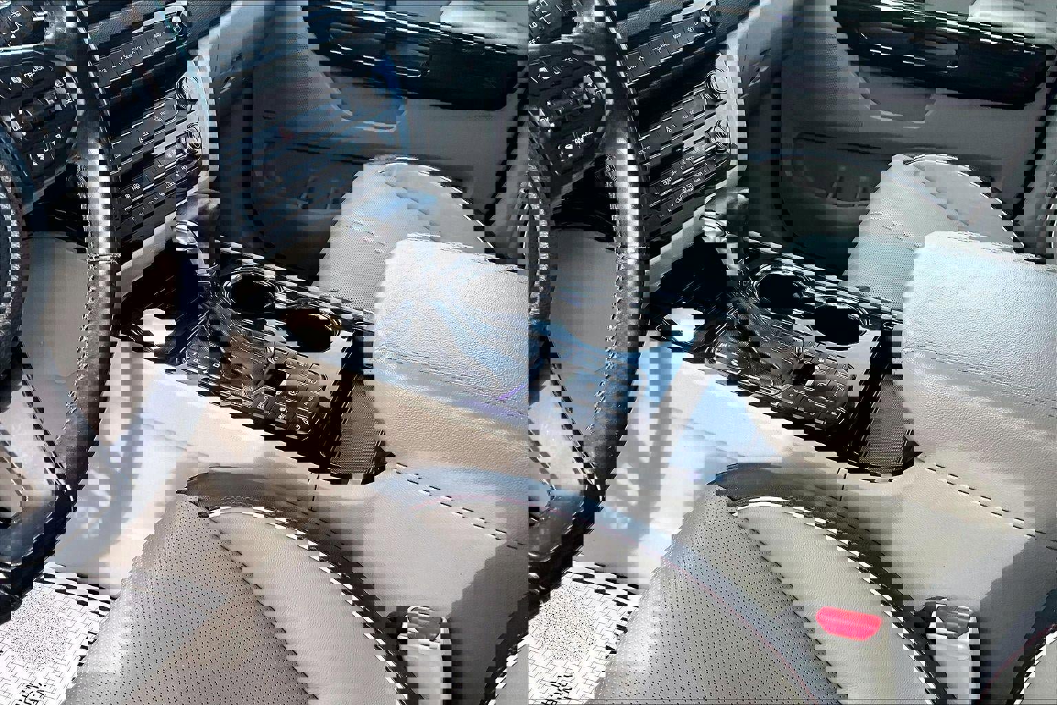 Used 2020 Kia Sedona SX image 13