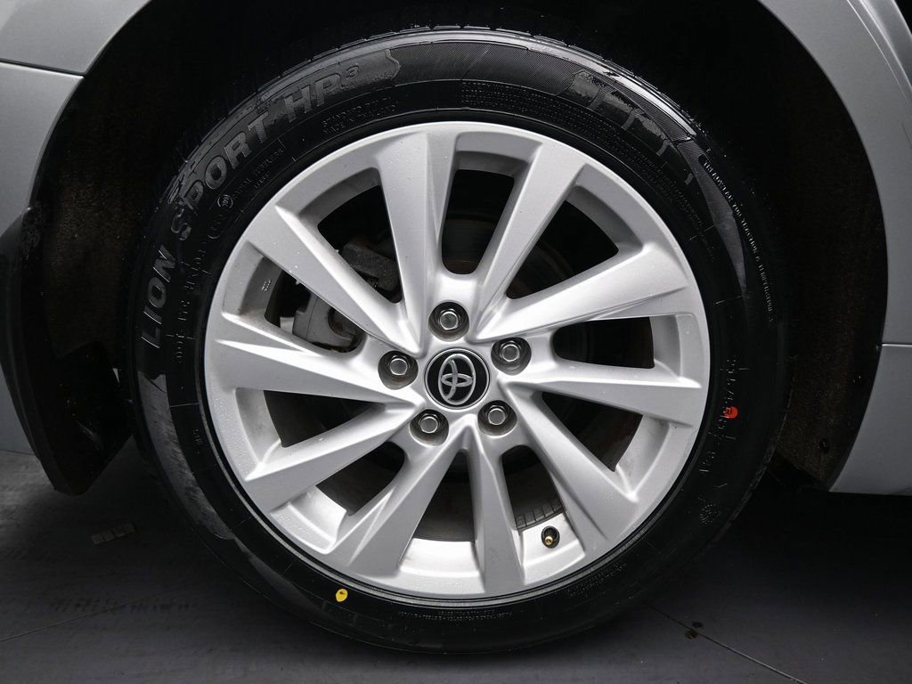 Used 2021 Toyota Camry SE image 30