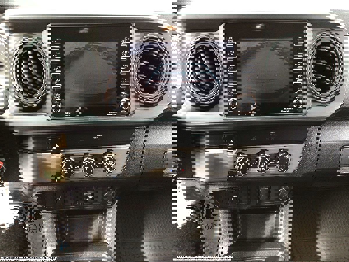 Used 2022 Toyota Tacoma SR w/ SR Convenience Package image 9