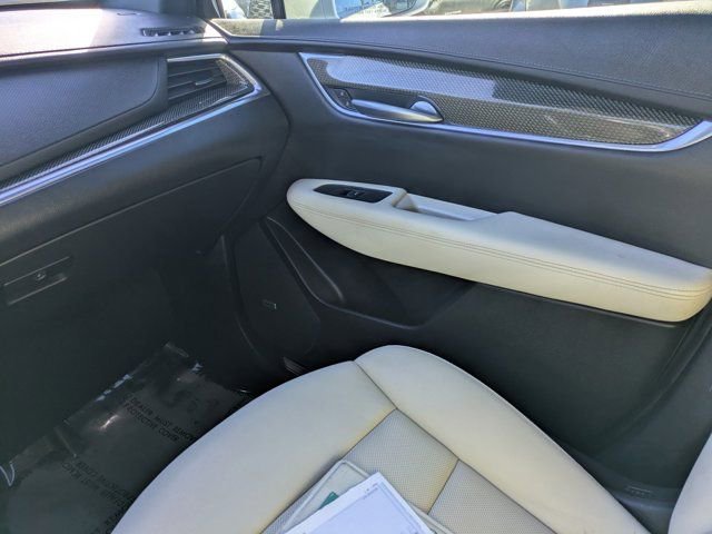 Used 2020 Cadillac XT5 Sportv image 14