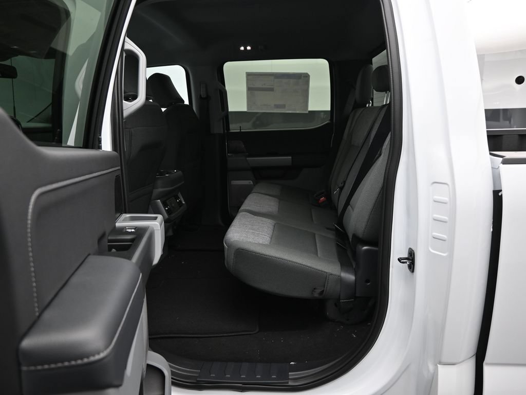 New 2026 Ford F350 XLT w/ XLT Premium Package AWD/4WD image 19