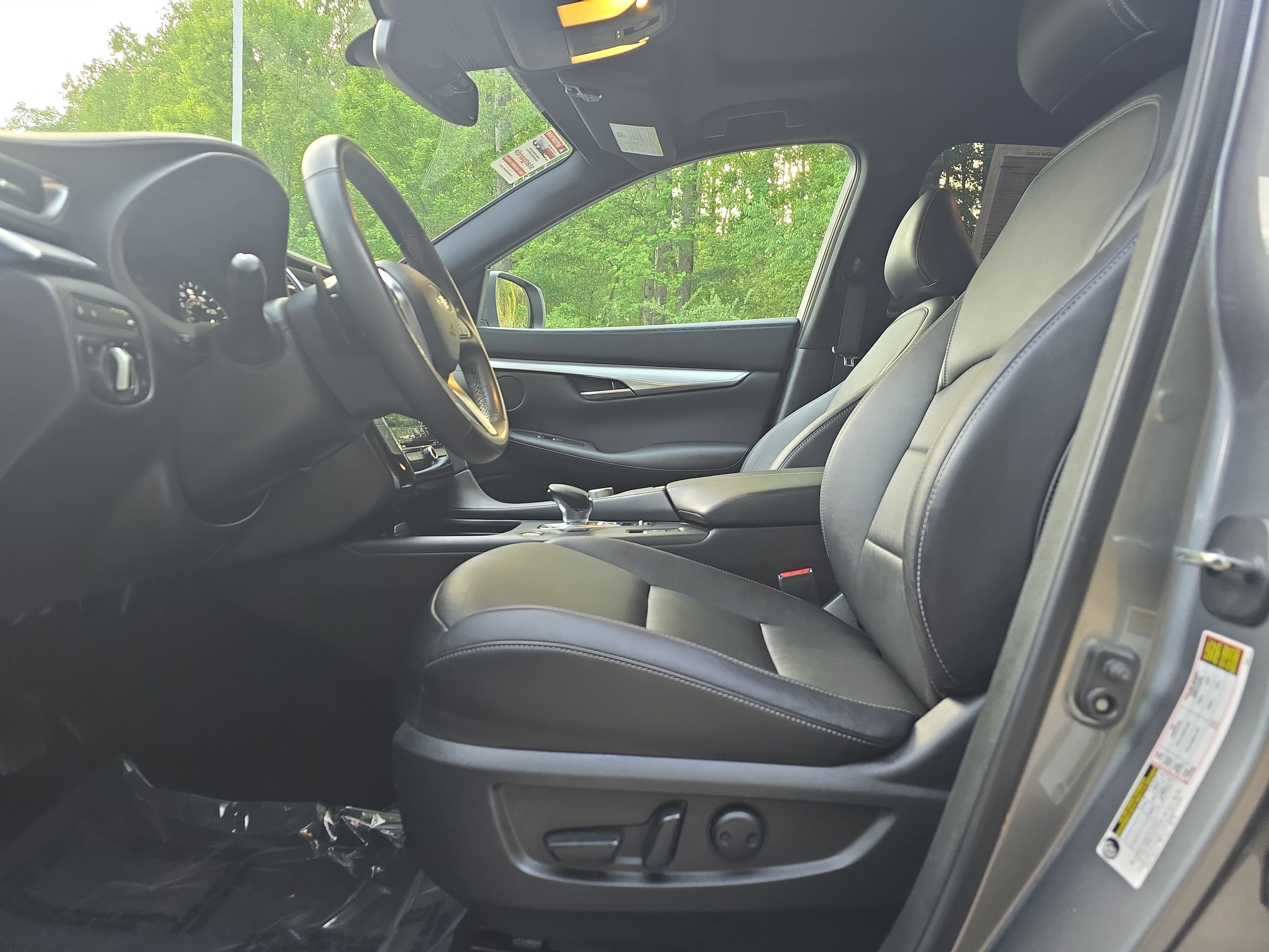 Used 2020 INFINITI QX50 Essential w/ Edition 30 Package FWD image 14