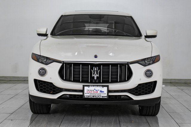 Used 2018 Maserati Levante AWD/4WD image 3