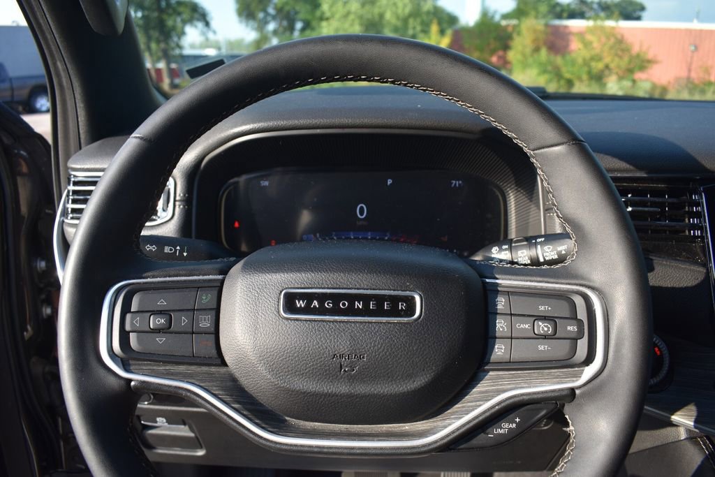 Used 2024 Jeep Wagoneer Series III AWD/4WD image 35