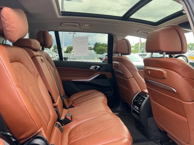 Used 2024 BMW X7 xDrive40i w/ Premium Package AWD/4WD image 13