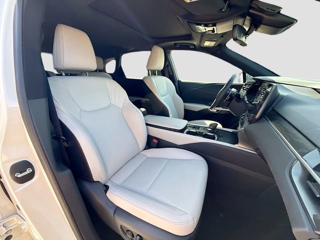 Used 2023 Lexus RX 350 Premium w/ Accessory Package AWD/4WD image 16