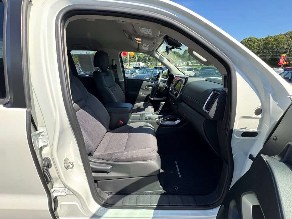 Used 2025 Nissan Frontier SV w/ SV Convenience Package AWD/4WD image 22
