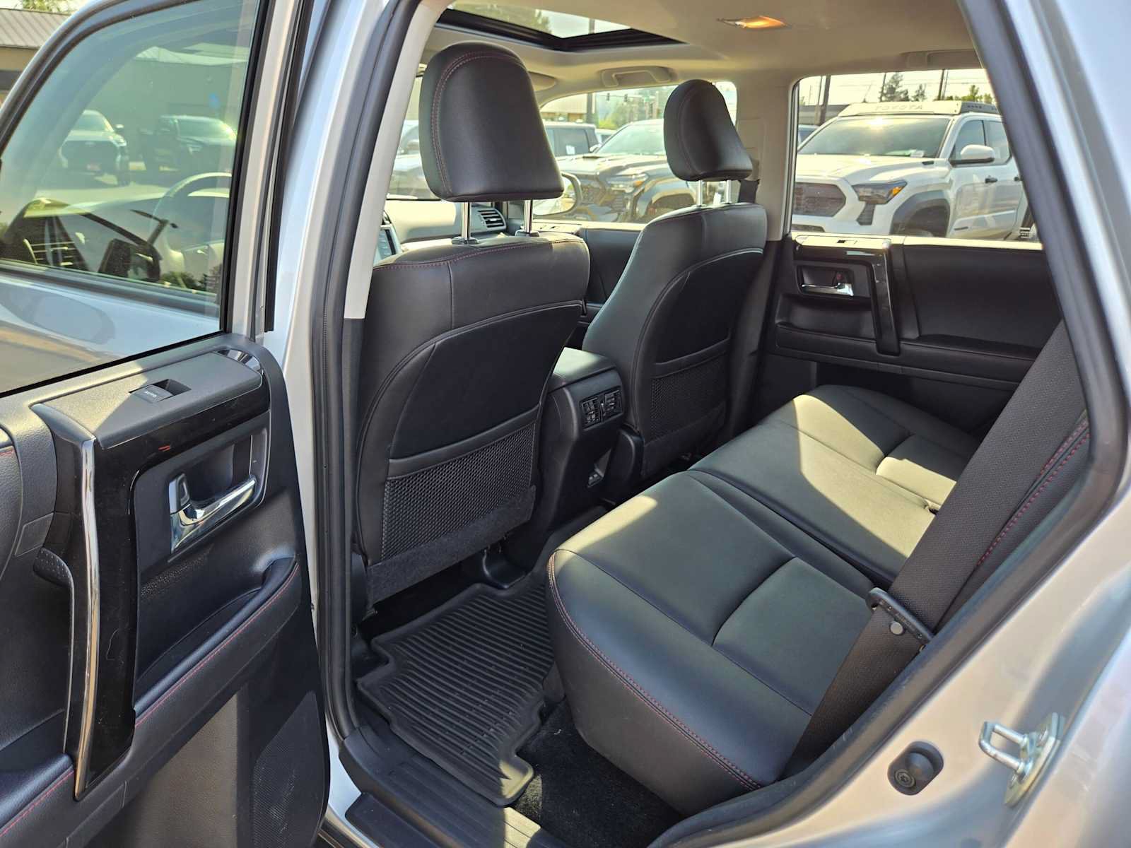 Used 2023 Toyota 4Runner TRD Off-Road Premium w/ Moonroof Package AWD/4WD image 20