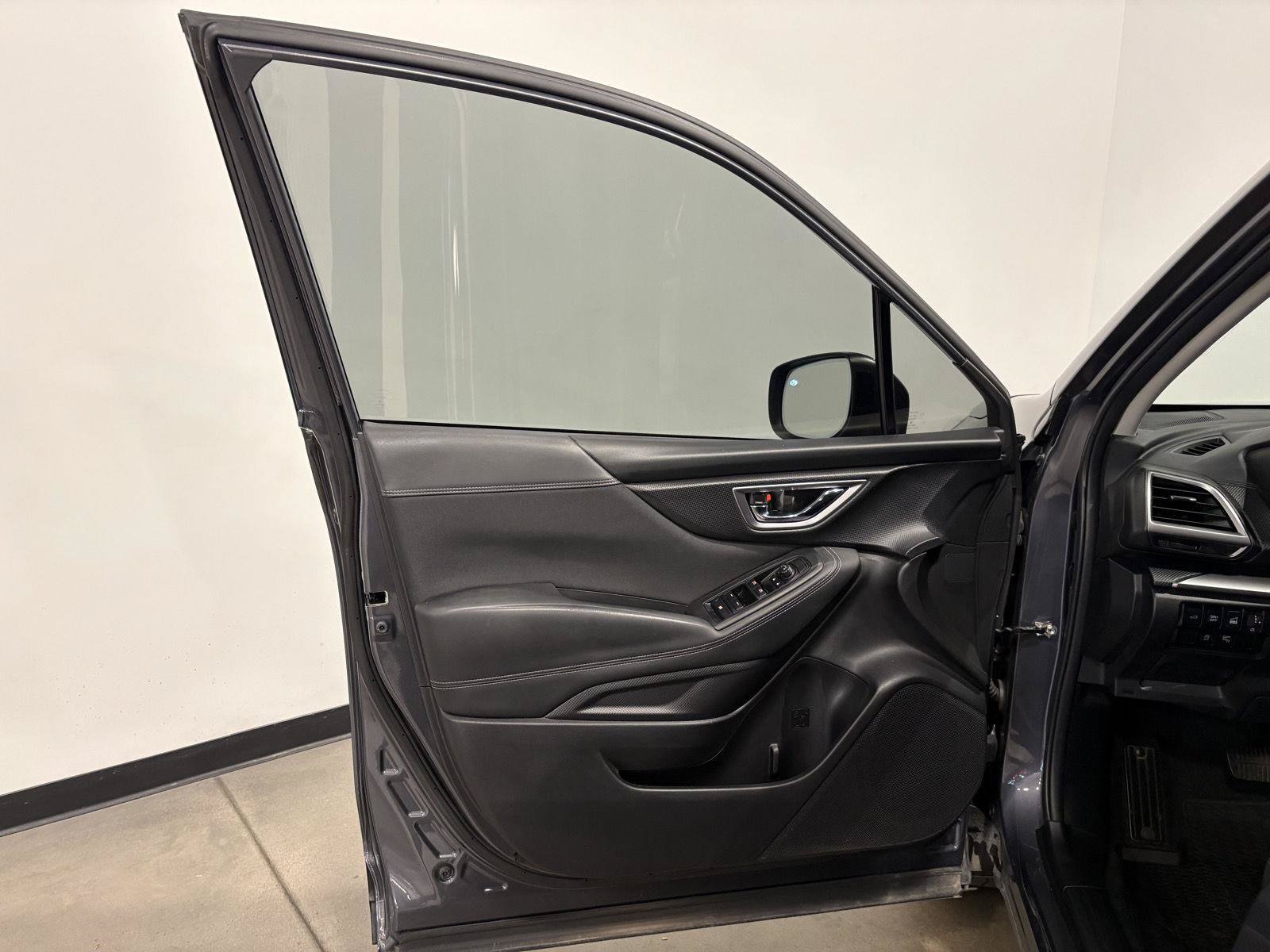 Used 2021 Subaru Forester Premium AWD/4WD image 12