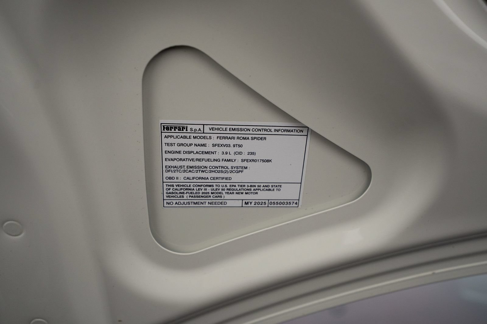 Certified 2025 Ferrari Roma Spider RWD image 43