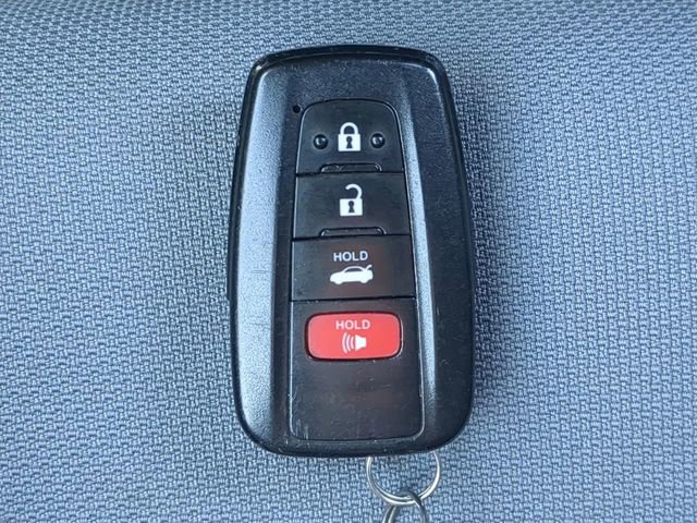 Used 2022 Toyota Corolla SE image 30