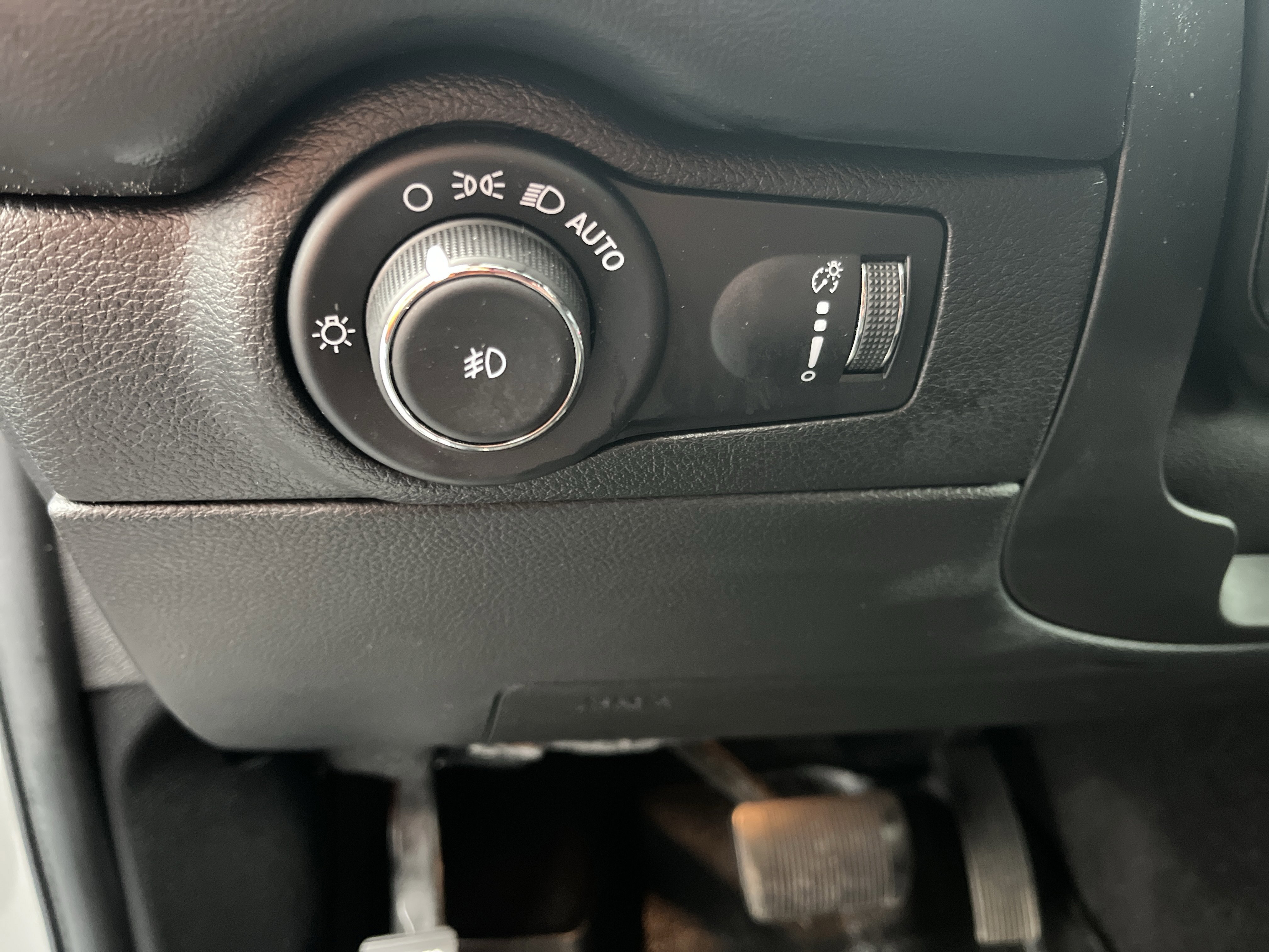 Used 2022 Dodge Durango GT image 16