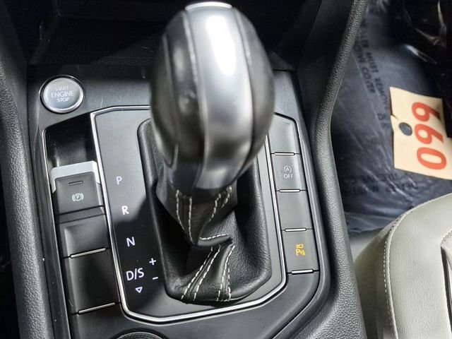 Used 2021 Volkswagen Tiguan SEL Premium R-Line AWD/4WD image 12