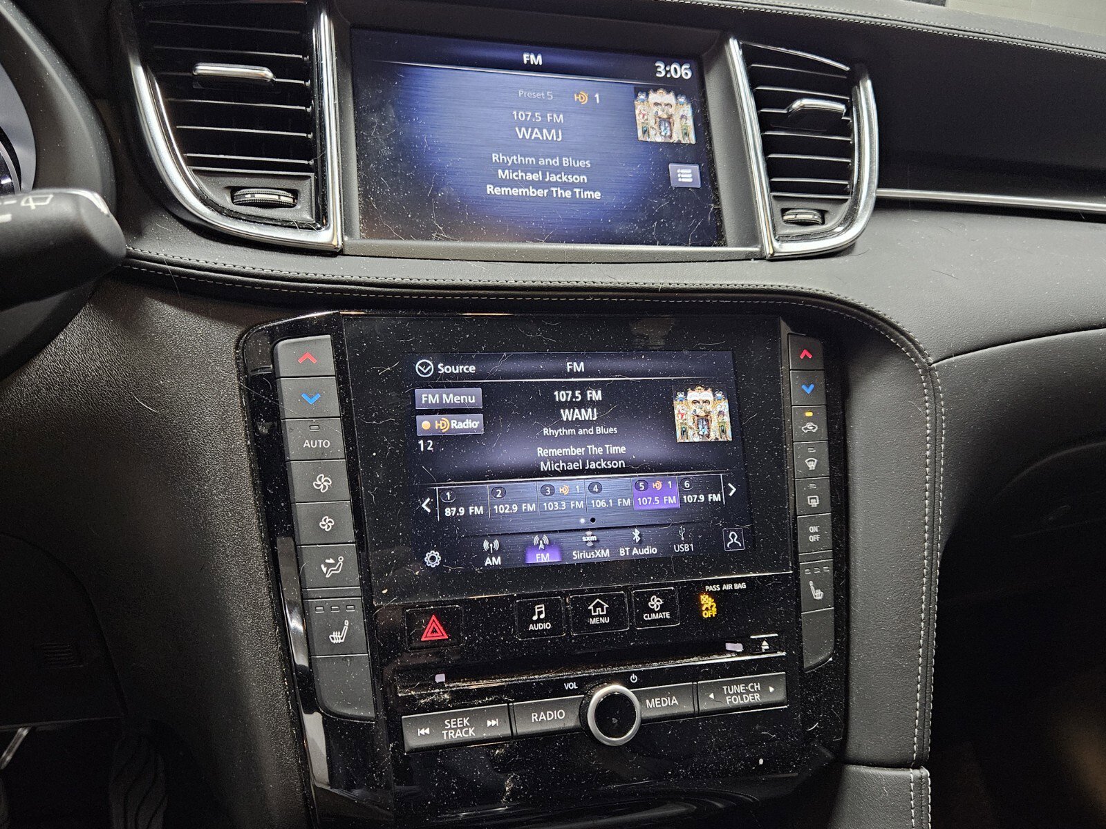 Certified 2025 INFINITI QX50 Luxe w/ Accent Package image 21