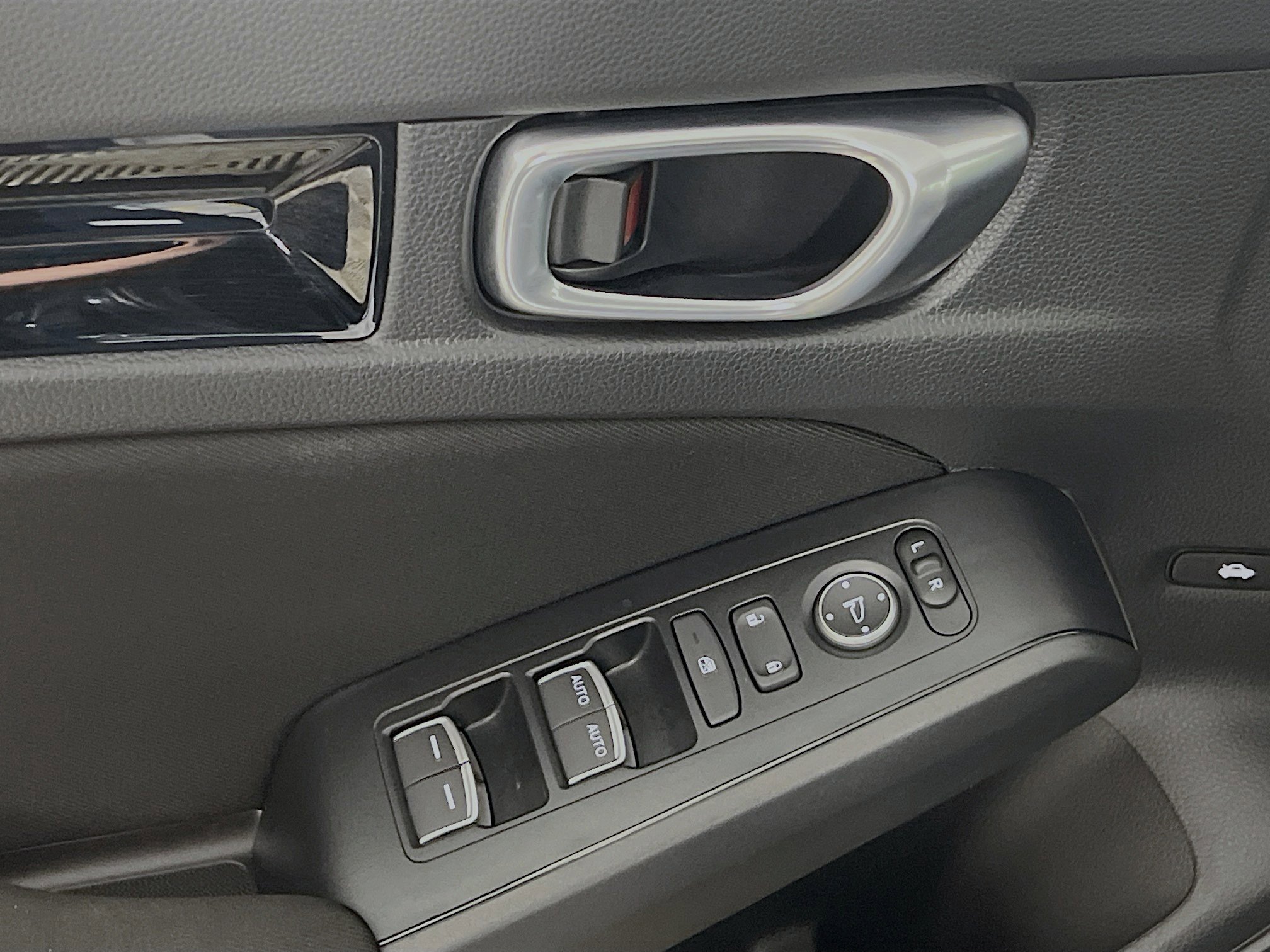 Used 2025 Honda Civic Sport image 17