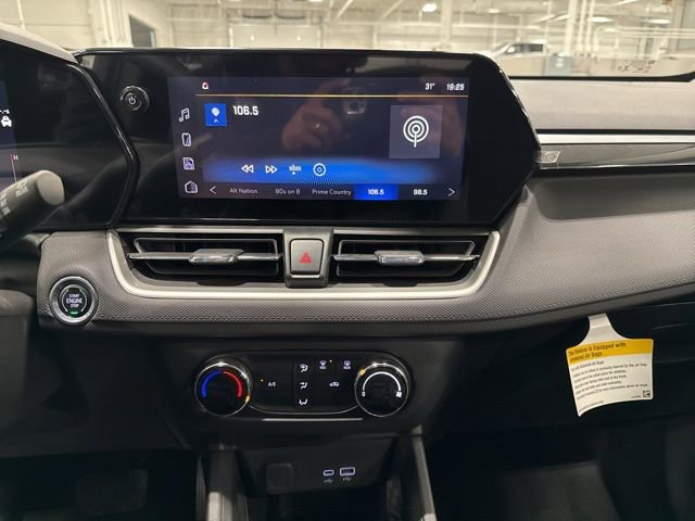 Used 2024 Chevrolet TrailBlazer LS w/ LS Convenience Package image 19