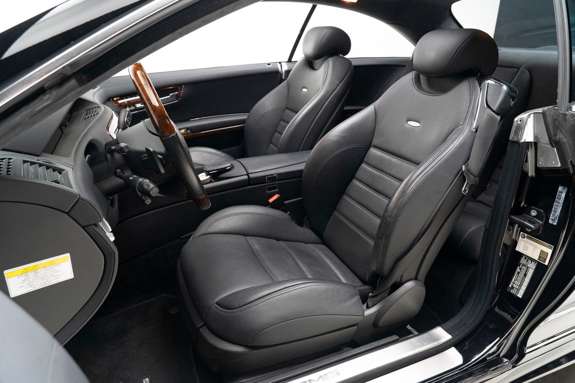 Used 2012 Mercedes-Benz CL 63 AMG image 14