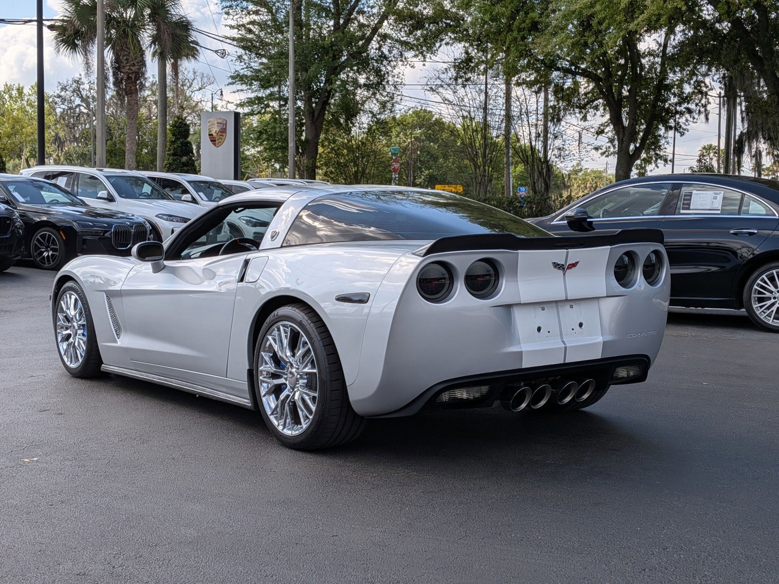 Used 2010 Chevrolet Corvette Coupe w/ Preferred Equipment Group image 3