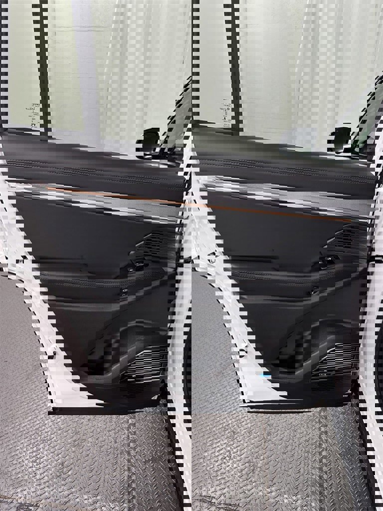 Used 2024 Jeep Wagoneer Launch Edition image 30