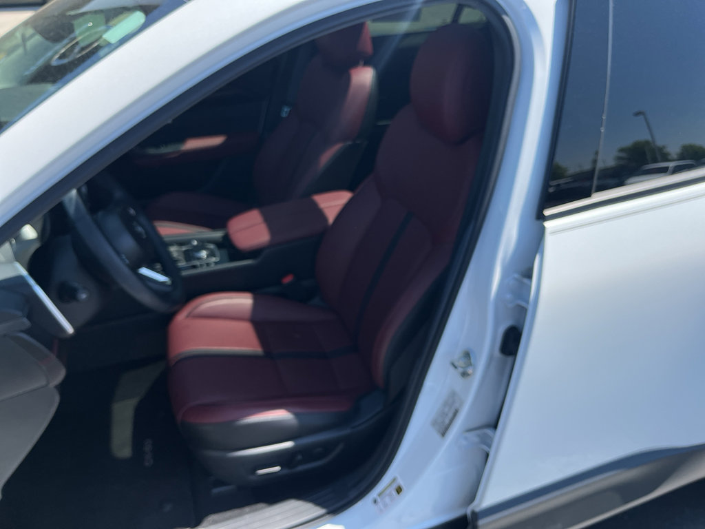 Certified 2025 MAZDA CX-50 AWD 2.5 Hybrid w/ Premium Pkg image 31