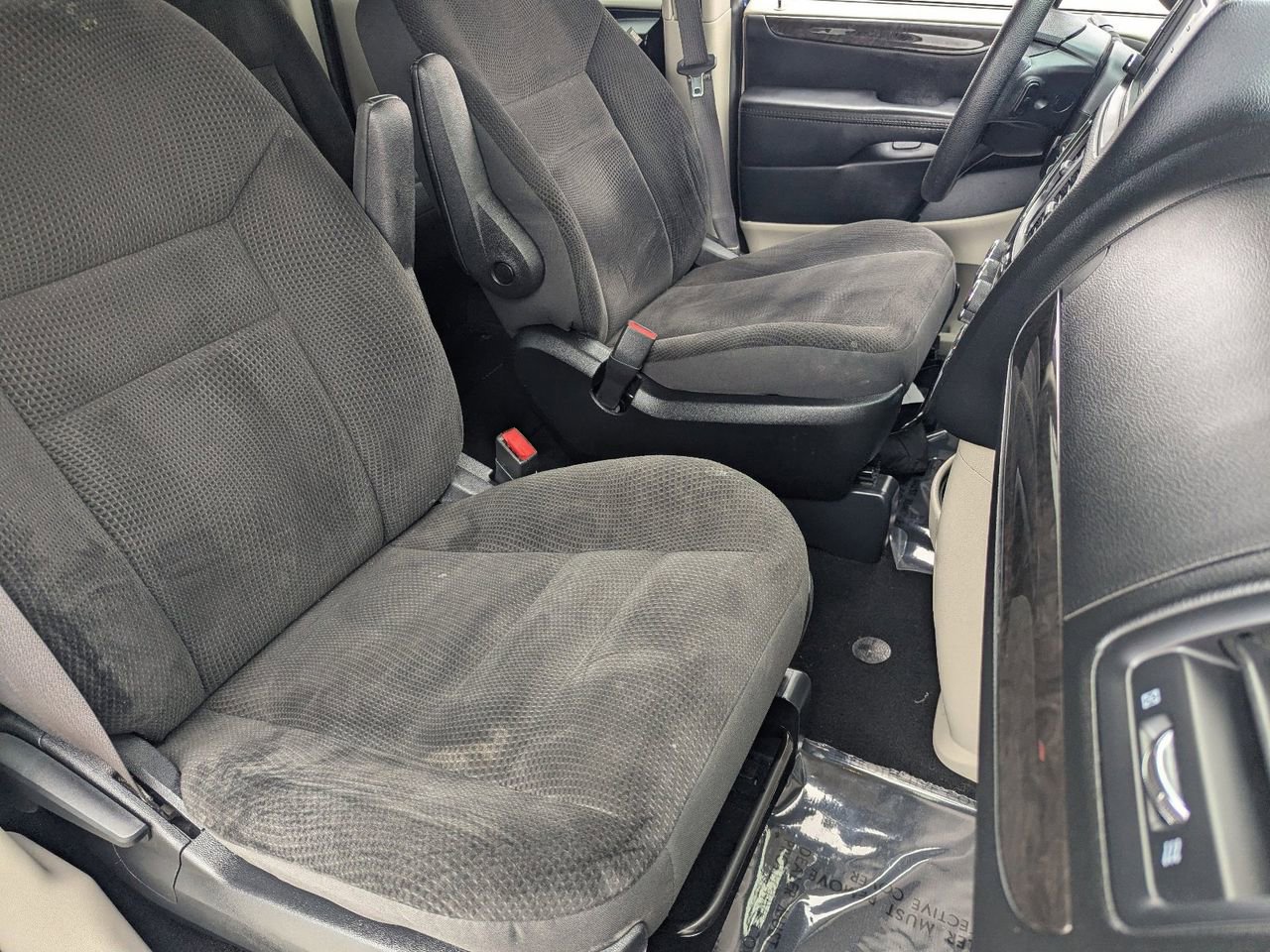 Used 2018 Dodge Grand Caravan SE image 6