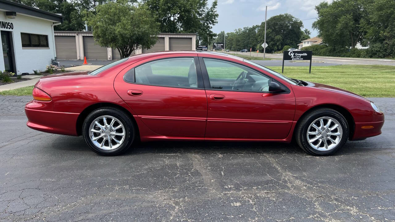 Used 2004 Chrysler Concorde LXi image 6