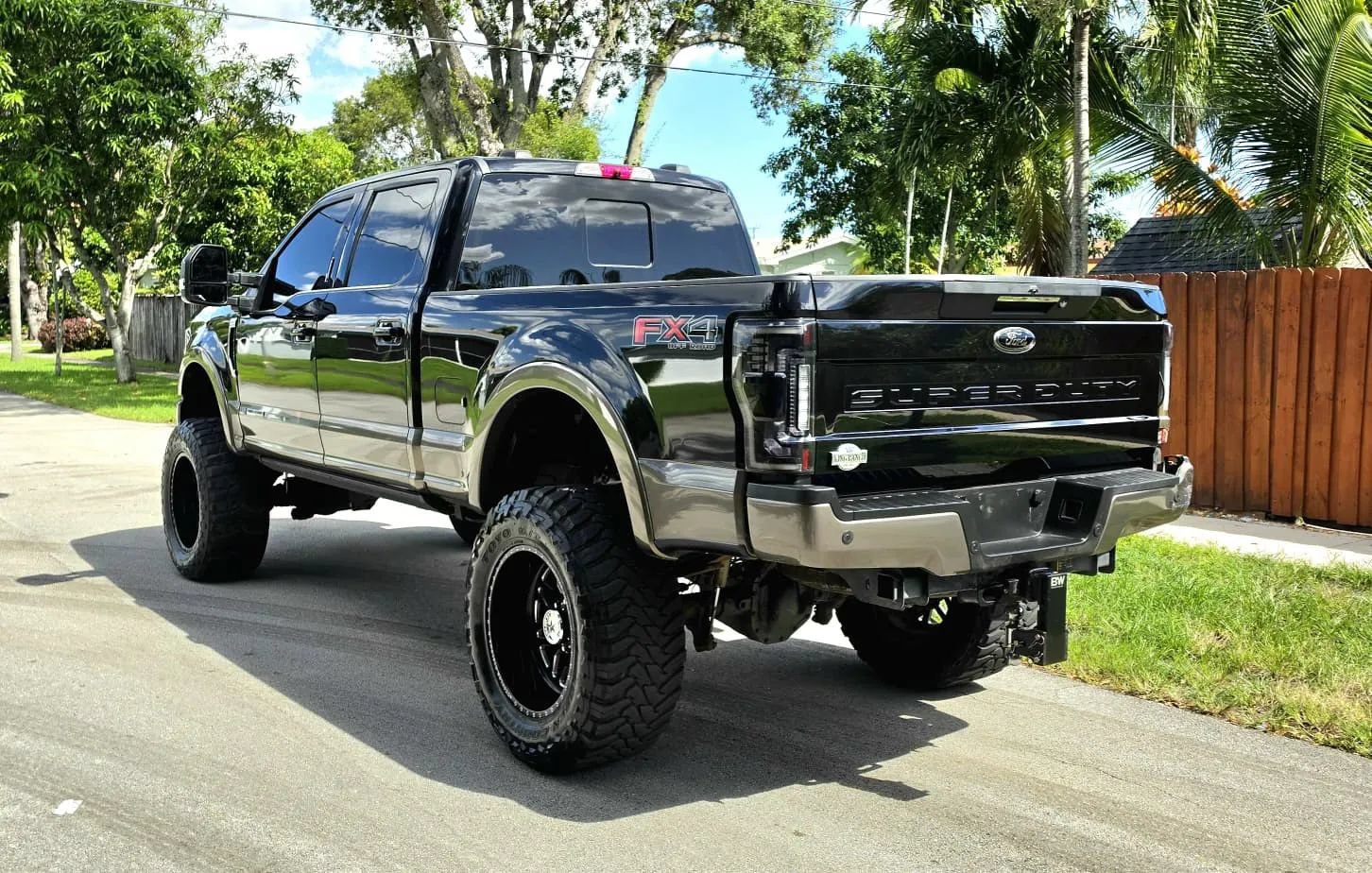 Used 2020 Ford F250 King Ranch w/ King Ranch Ultimate Package AWD/4WD image 15