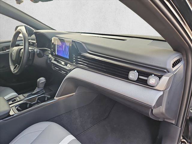 Used 2025 Toyota Camry SE w/ Convenience Package FWD image 20
