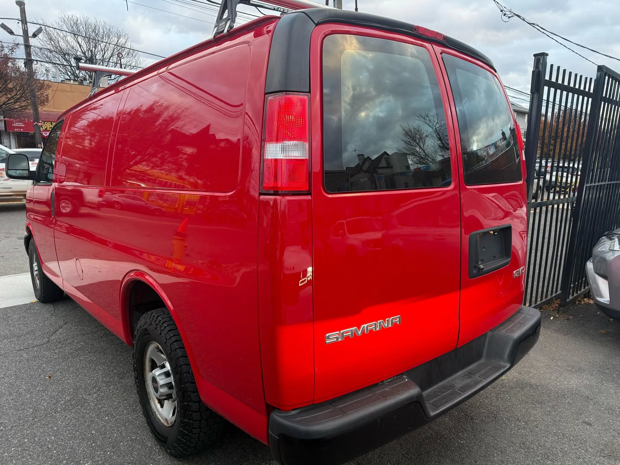 Used 2019 GMC Savana 2500 image 4
