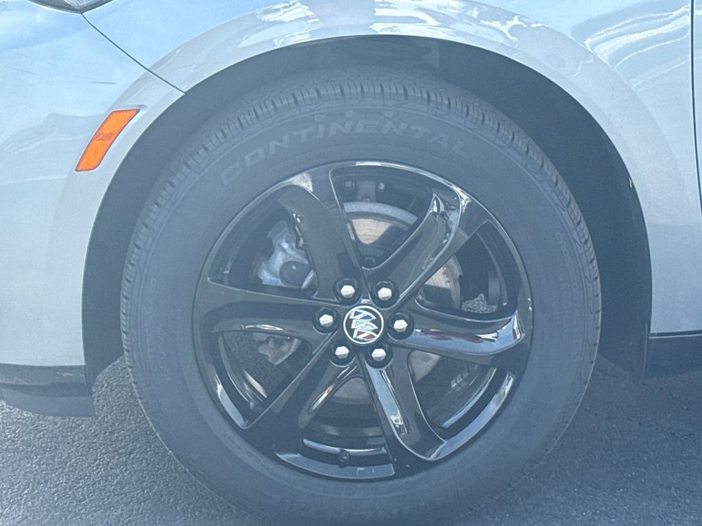 Certified 2024 Buick Enclave Essence w/ Experience Buick Package AWD/4WD image 13