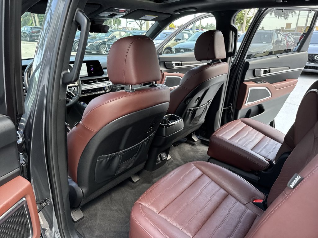 Used 2023 Kia Telluride SX Prestige AWD/4WD image 36