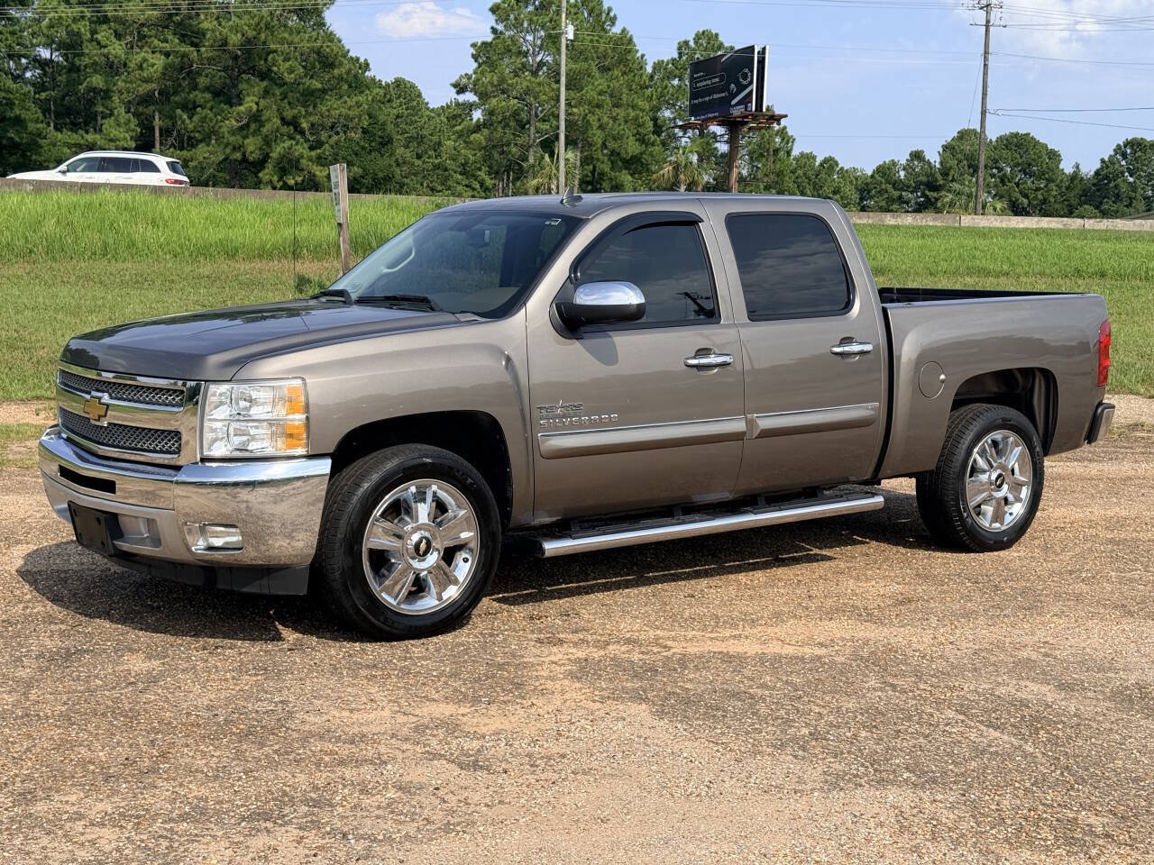 Used 2012 Chevrolet Silverado 1500 LT RWD image 1