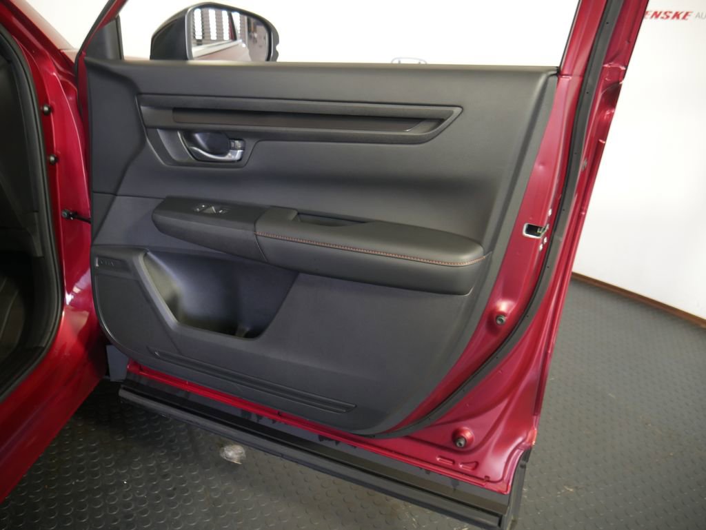 Used 2023 Honda CR-V Sport image 5