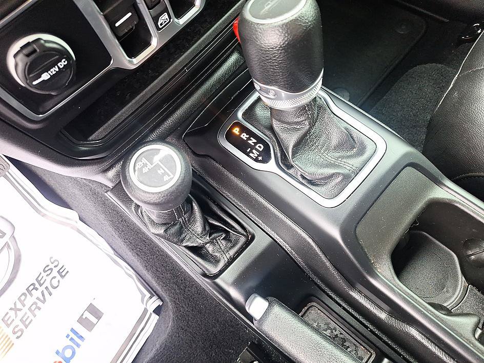 Used 2023 Jeep Gladiator Sport AWD/4WD image 18