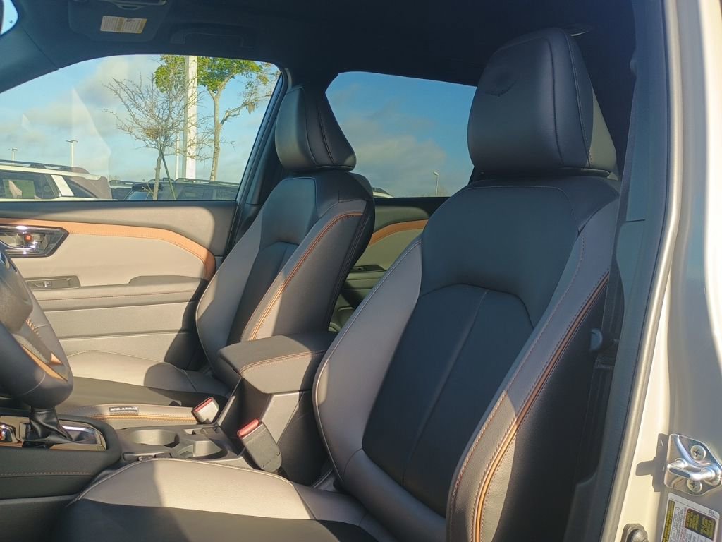 Used 2025 Subaru Forester Sport image 14