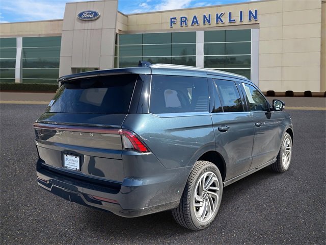 New 2025 Lincoln Navigator Reserve image 7