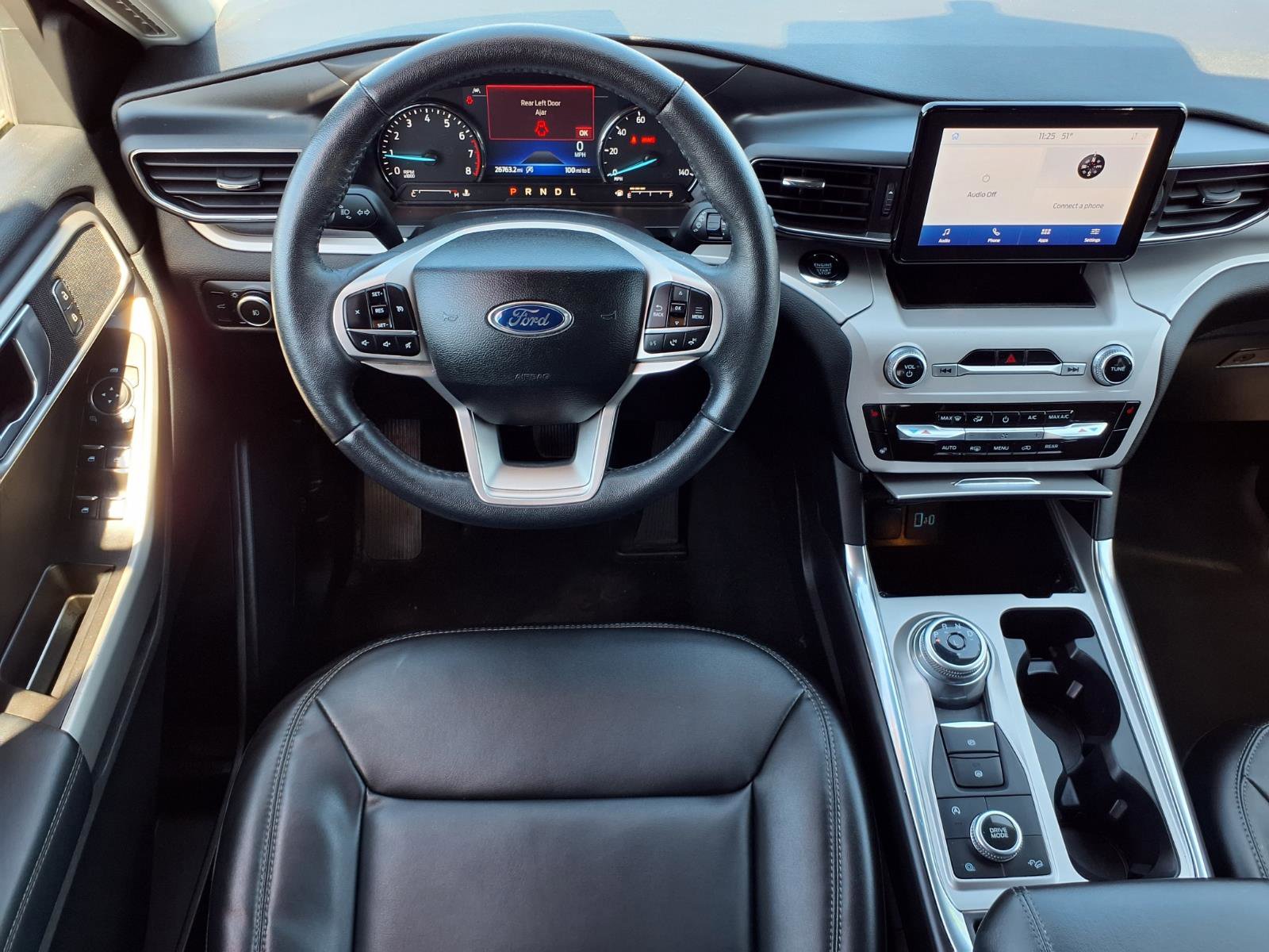 Used 2024 Ford Explorer XLT w/ Equipment Group 202A AWD/4WD image 6