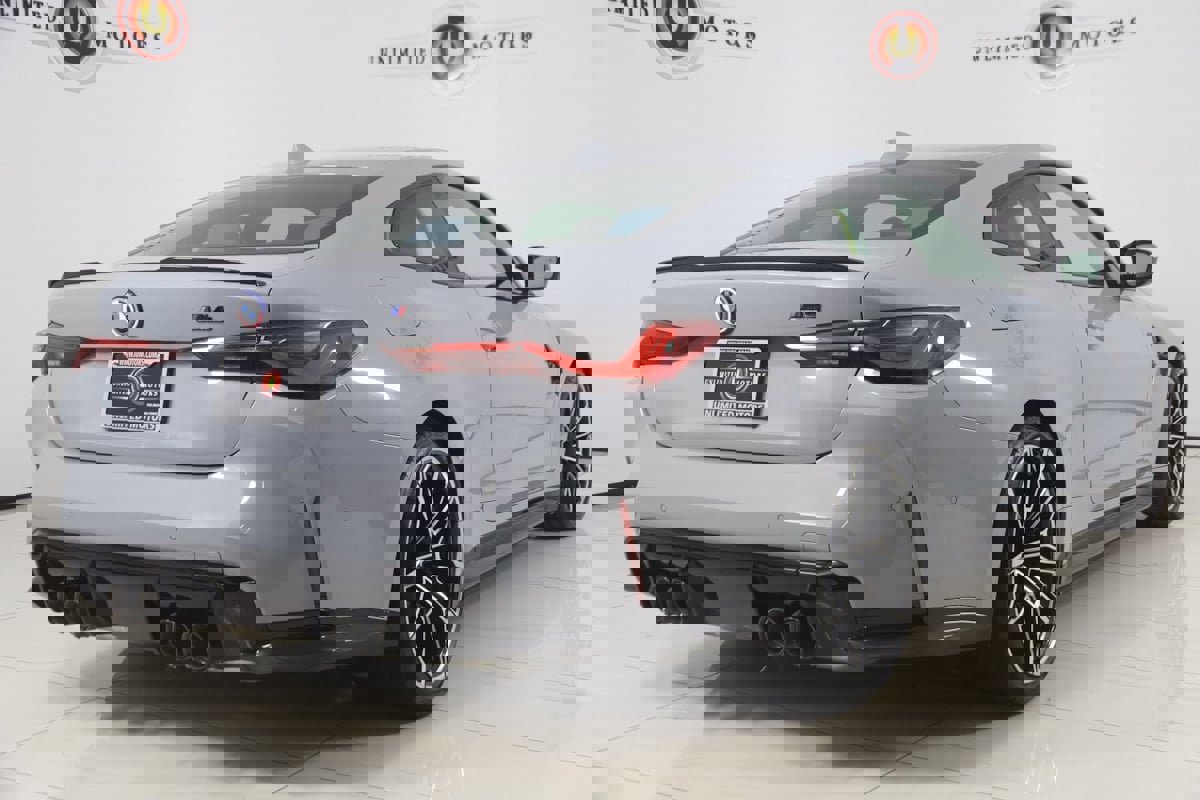 Used 2023 BMW M4 Competition image 3