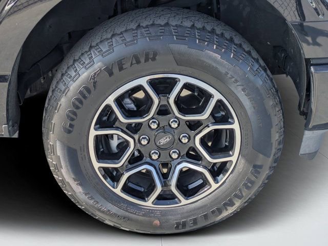 Used 2023 Ford F150 Lariat image 9