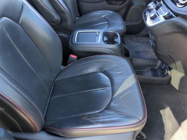 Certified 2020 Chrysler Pacifica Limited FWD image 24