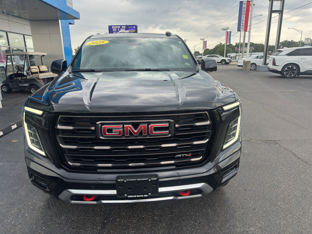 Used 2025 GMC Yukon AT4 Ultimate image 3