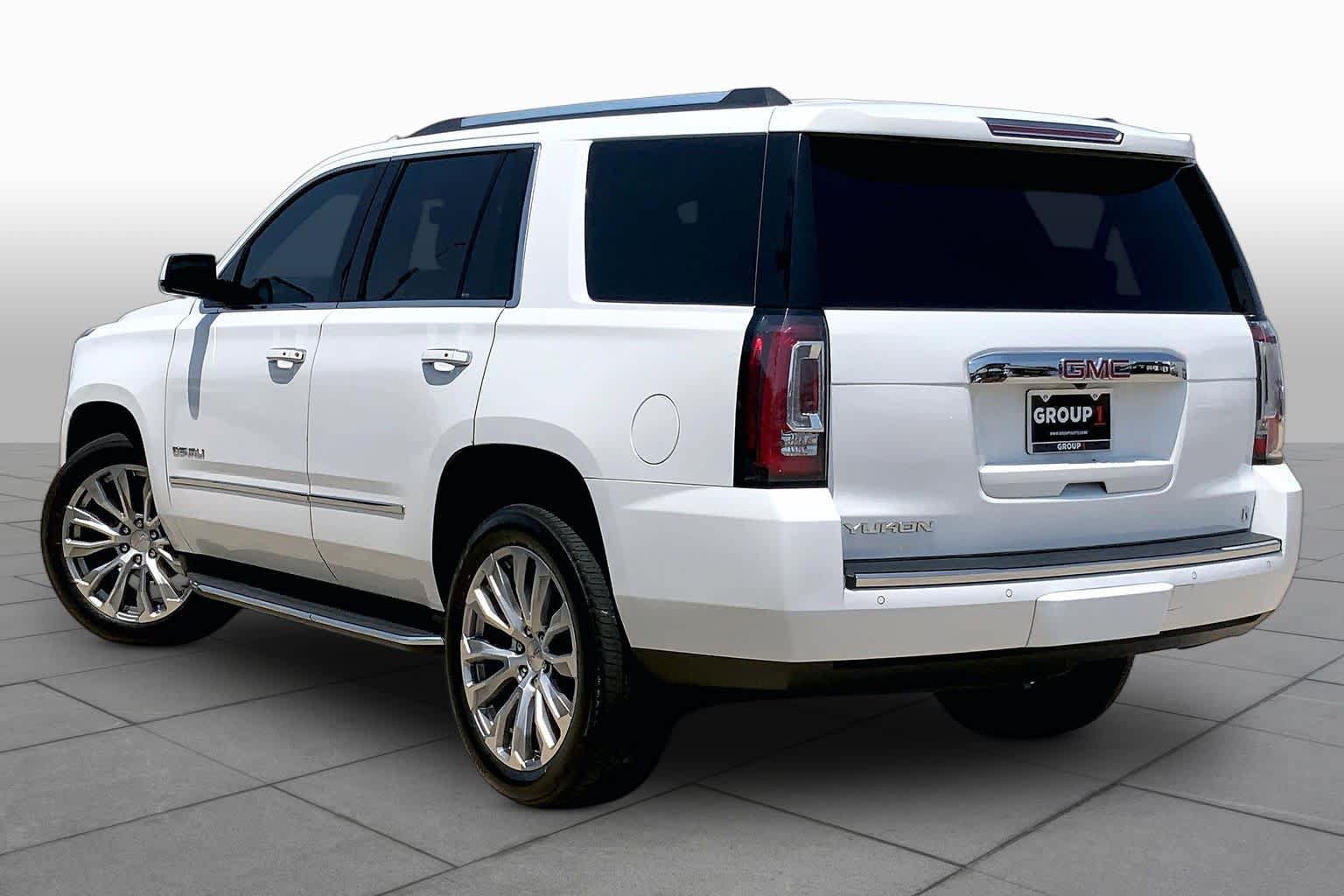 Used 2016 GMC Yukon Denali w/ Open Road Package AWD/4WD image 12