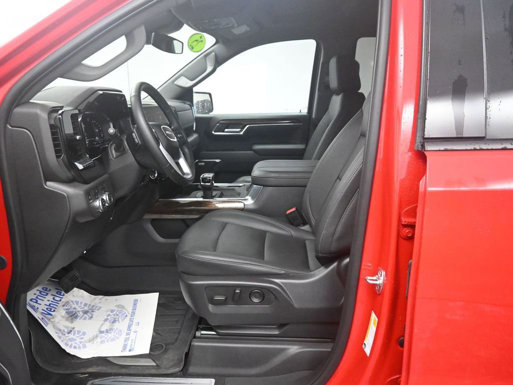 Used 2025 GMC Sierra 1500 Elevation w/ Elevation Premium Package image 29