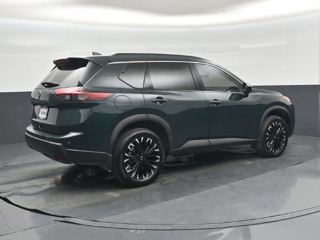 Used 2026 Nissan Rogue Dark Armor FWD image 3