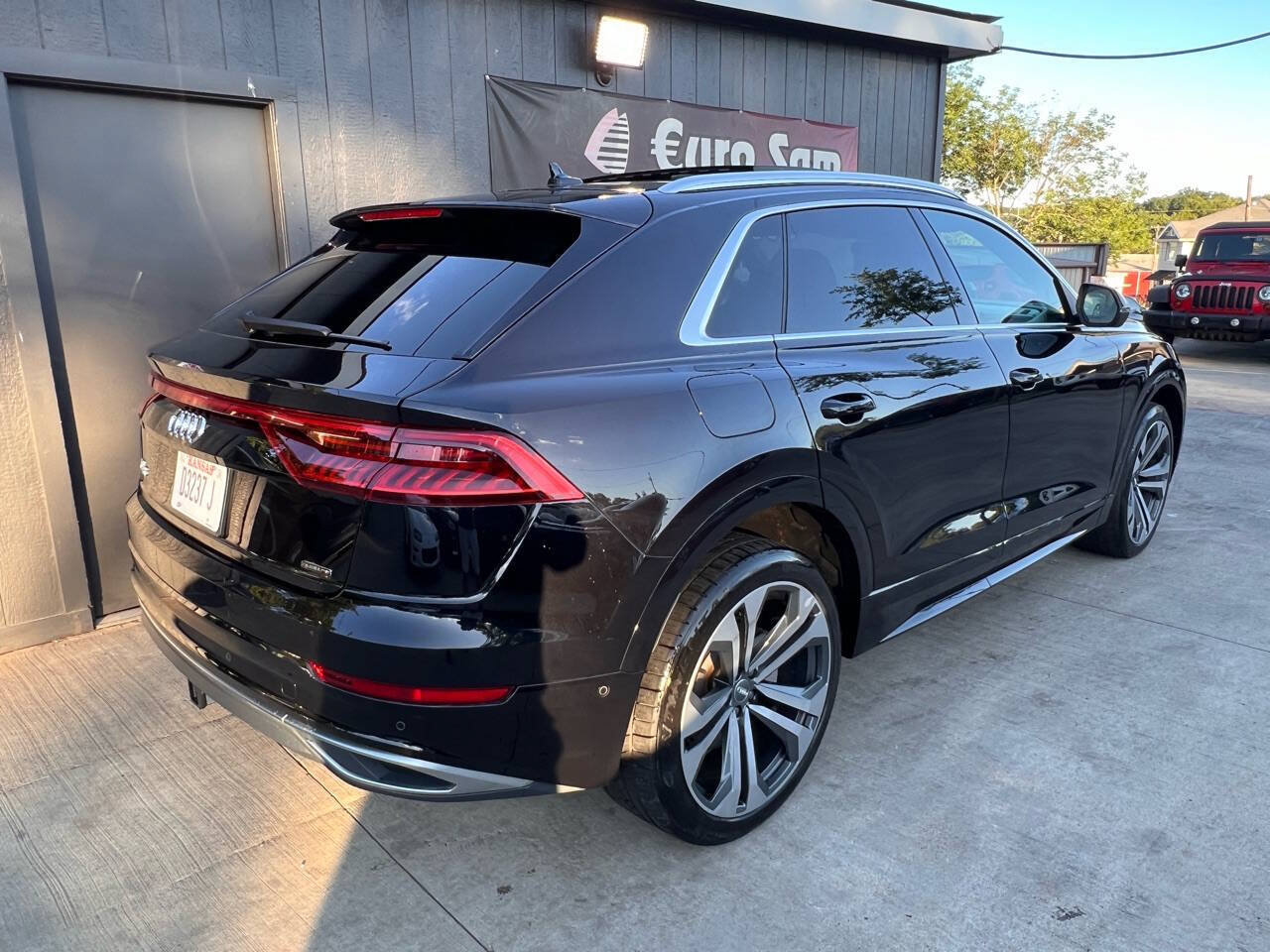 Used 2019 Audi Q8 Prestige AWD/4WD image 8