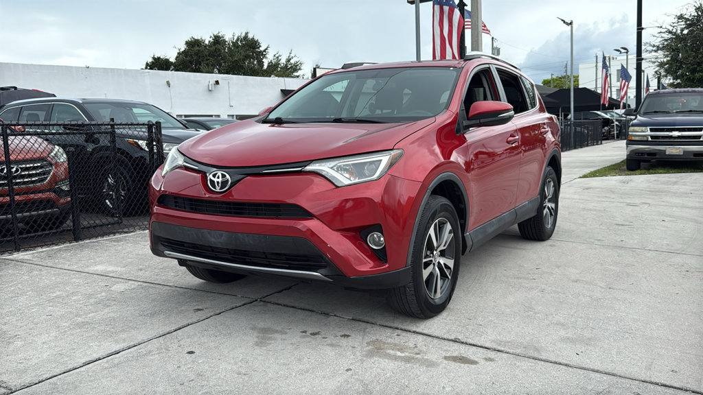Used 2016 Toyota RAV4 XLE FWD image 10